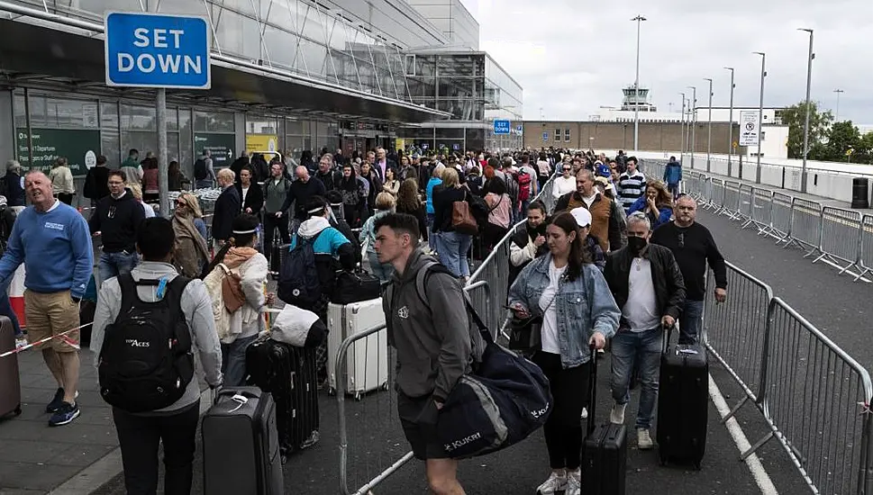 Government Ministers ‘Deeply Unhappy’ As Meeting With Airport Officials Is Organised