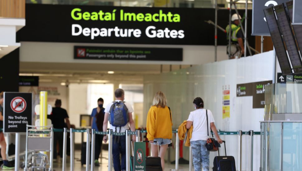 Minister Warns Dublin Airport Bosses To Resolve Delays By Tuesday