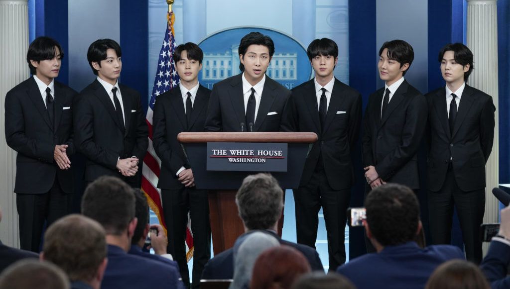 BTS, Beyaz Saray brifinginde Asya'daki nefret suçu üzerine açıklamalarda bulundu
