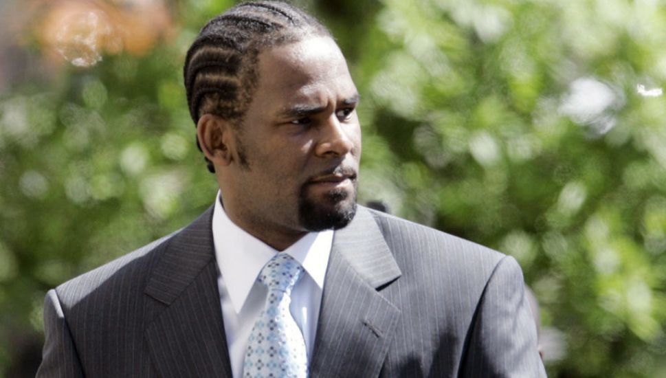 Prosecutors: R Kelly Deserves At Least 25 Years In Prison For Sexually Abusing Women