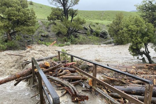Yellowstone Flooding Forces 10,000 To Leave National Park