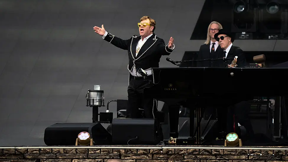 Elton John Kicks Off Uk Leg Of Farewell Tour In Spectacular Fashion