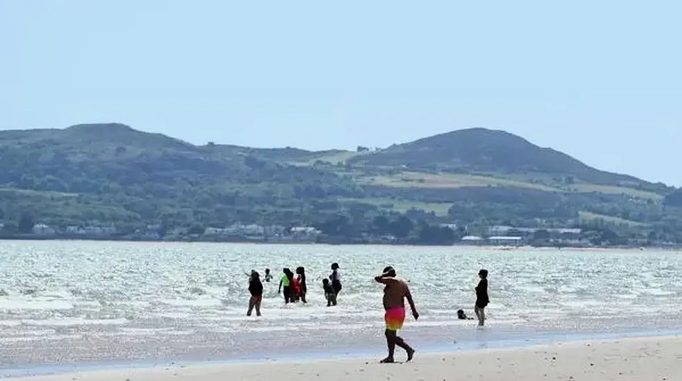 Friday To Be Hottest Day Of The Year With Temperatures Of 25 Degrees