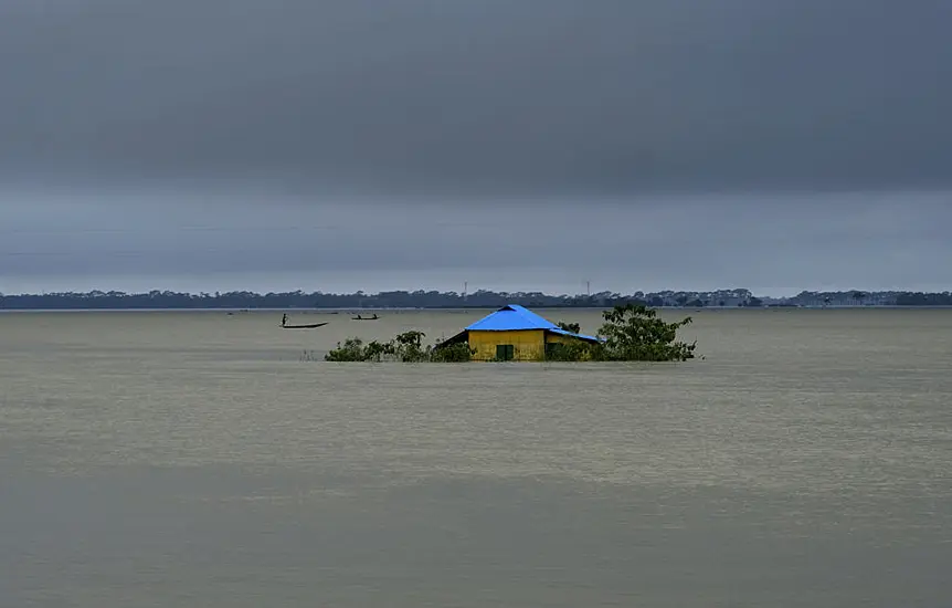 Scientists: Climate Change A Factor In ‘Unprecedented’ South Asia Floods