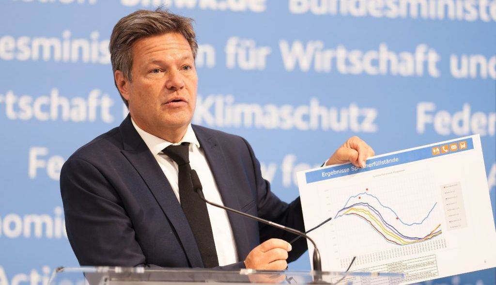 Almanya, acil durum planının ikinci aşamasını etkinleştirirken gaz 'krizi' konusunda uyardı