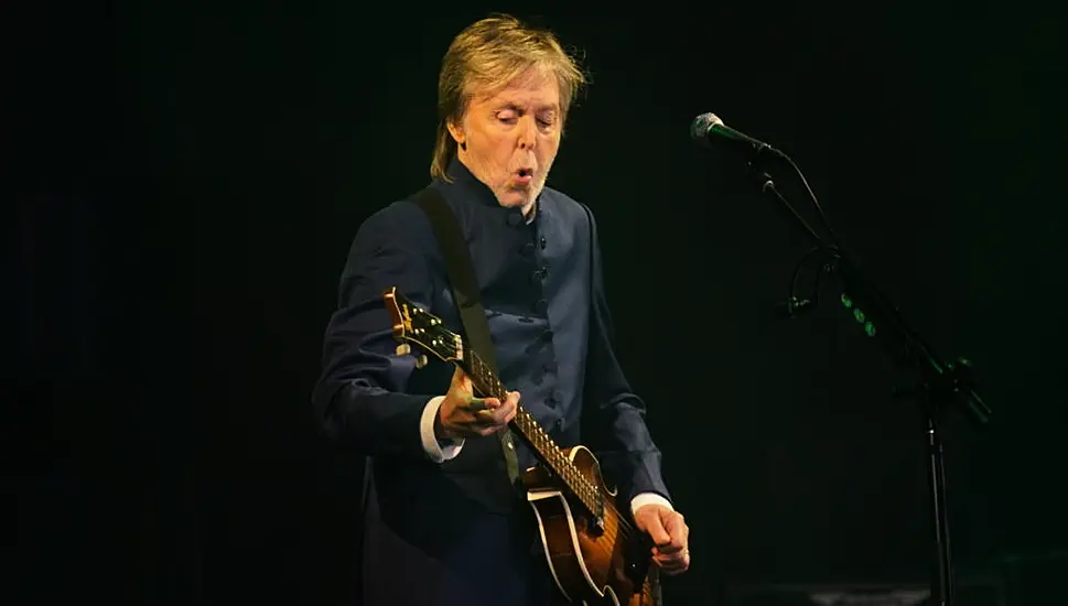 Paul Mccartney Electrifies Glastonbury With Guests Springsteen And Grohl