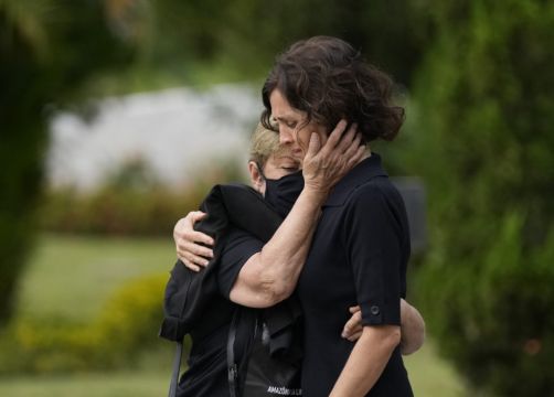 Uk Journalist’s Widow Thanks Brazil’s Indigenous Peoples At Funeral