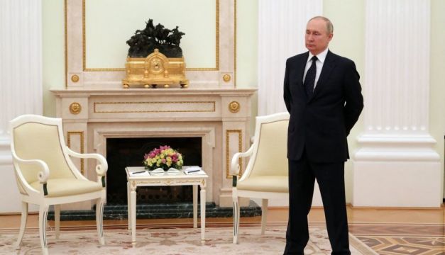 Vladimir Putin Has ‘Small Man Syndrome’, Uk Defence Minister Claims