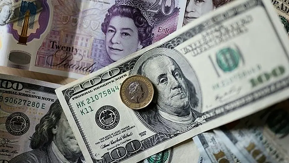 Sterling Slumps Against Dollar And Euro Amid Recession Fears