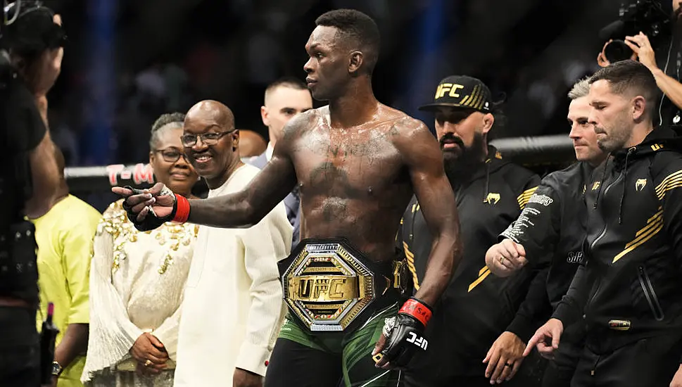 Israel Adesanya Defends Middleweight Title With Win Over Jared Cannonier