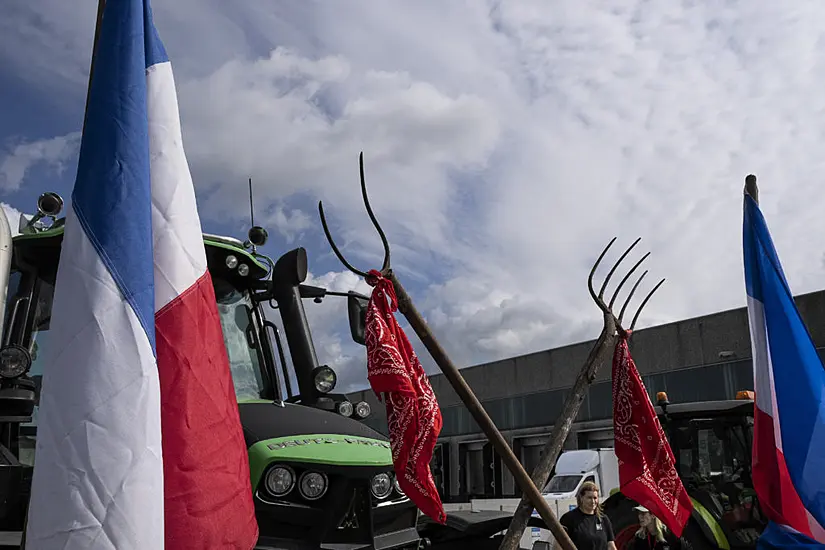 Dutch Farmers Block Entrances To Supermarket Warehouses