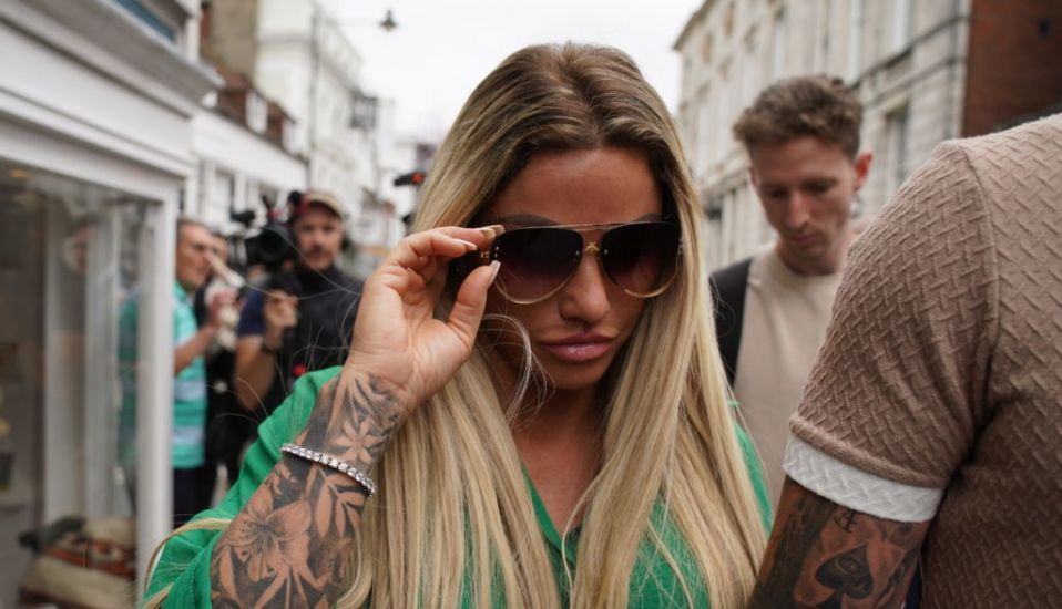 Speeding Charge Against Katie Price Dismissed