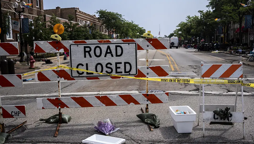 Suspect In Chicago July 4Th Parade Attack Fled With Crowd In Women's Clothes