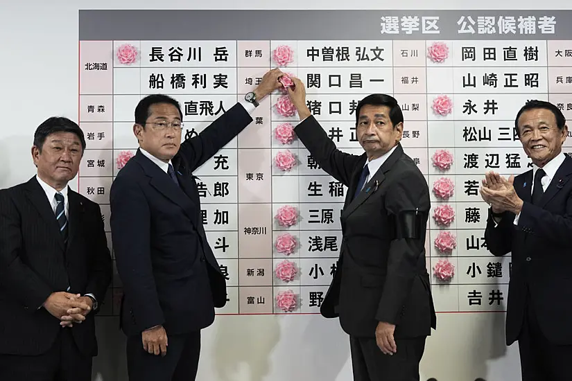 Japan’s Ruling Party Heads To Victory In Wake Of Former Pm’s Death