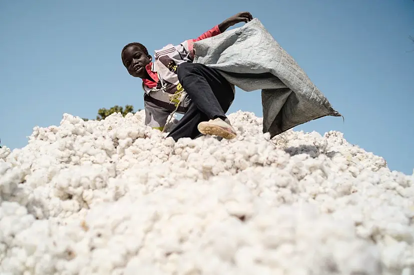 Mali's Cotton Trucks Race To The Border After Economic Sanctions Ease