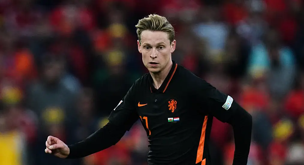 Football Rumours: Man United Chiefs Fly To Spain In Bid To Seal Frenkie De Jong Deal