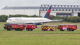 Emergency Operation At Shannon Airport For Passenger Jet With Hydraulic Issues