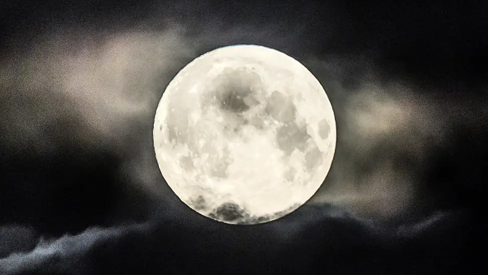 Bigger And Brighter Supermoon To Delight Irish Stargazers Tonight