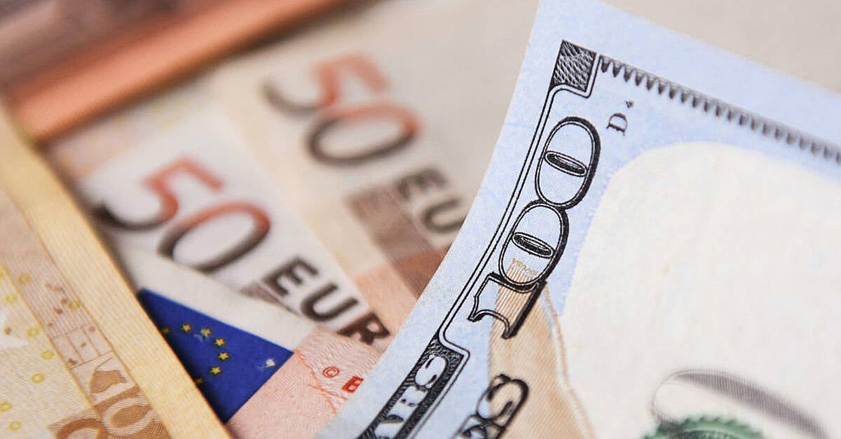 Еврото нараства до най-високо след 2021 г. спрямо долар 