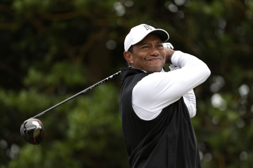 Tiger Woods Struggles To Make Headway In Unlikely Bid To Make Open Cut