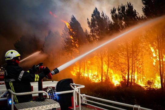 10,000 Evacuated As Wildfires Ravage Pine Forests In South-West France