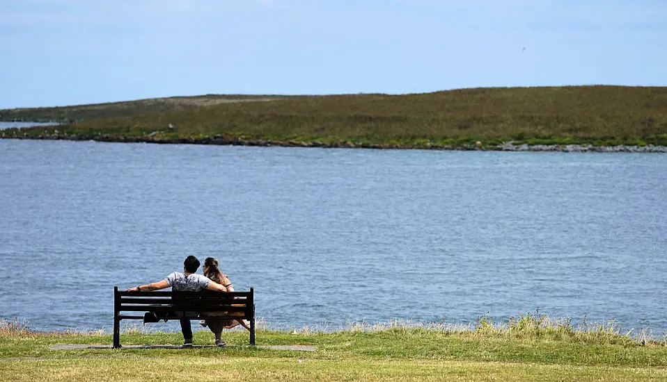 Temperatures To Hit 32 Degrees On Monday As ‘Sweltering’ Heatwave Arrives