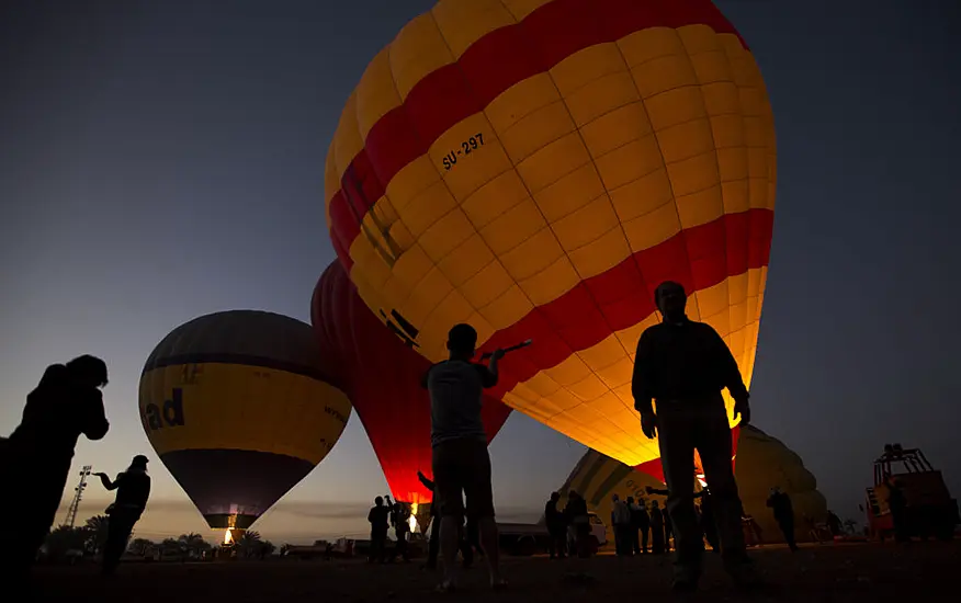 Egypt Resumes Hot Air Ballooning Over Luxor After Minor Crash