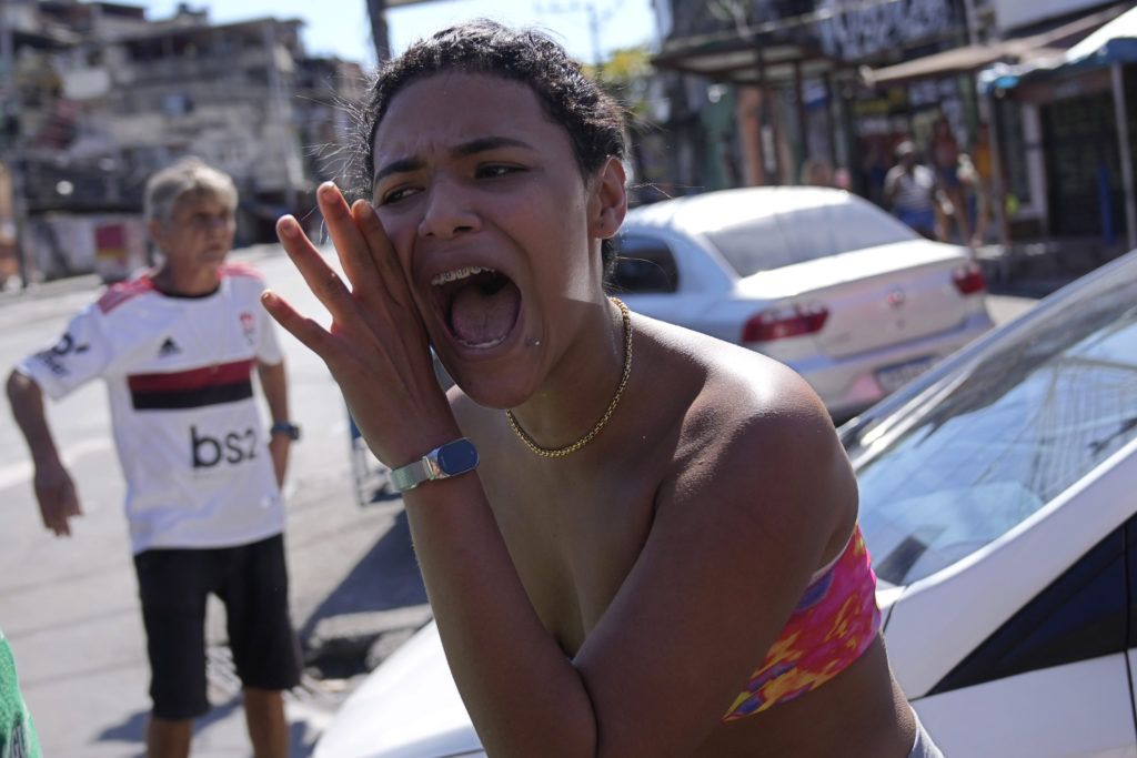 Rio favela'daki ölümcül baskın polis şiddeti şikayetlerine yol açtı