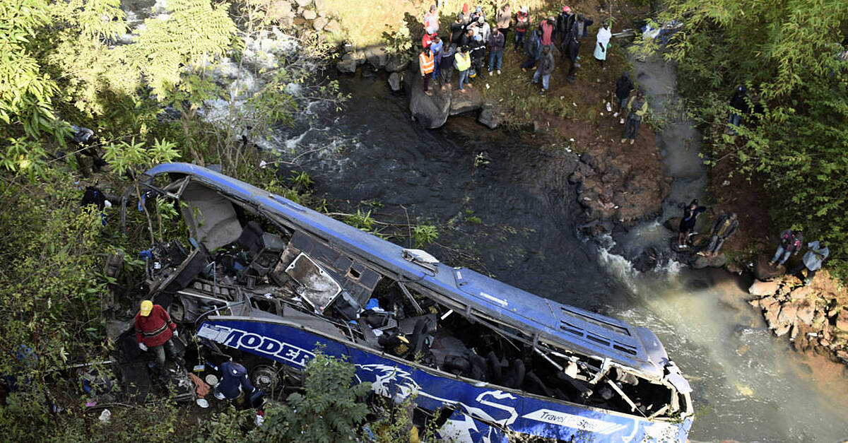 30 dead as Kenya bus plunges into river | The Guardian Nigeria News