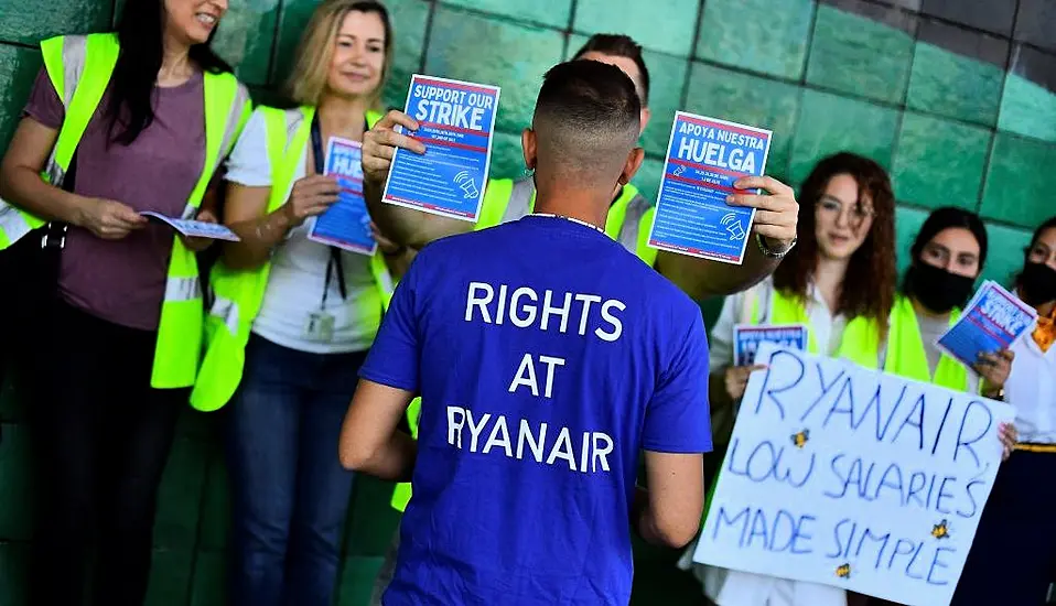 Ryanair's Spanish Cabin Crew Union Plans Weekly Strikes Until January