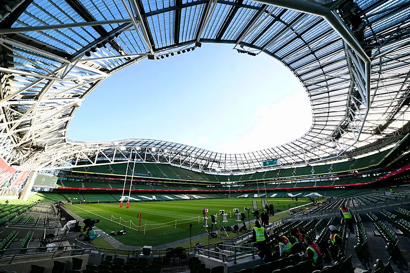 Fans Receive Free Beer At Aviva Stadium After Internet Issues