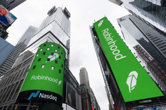 Robinhood Cuts 23% Of Its Workforce As Fewer Users Trade