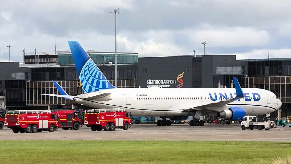 Jet Makes Emergency Landing In Shannon After 'Fumes In The Cabin'