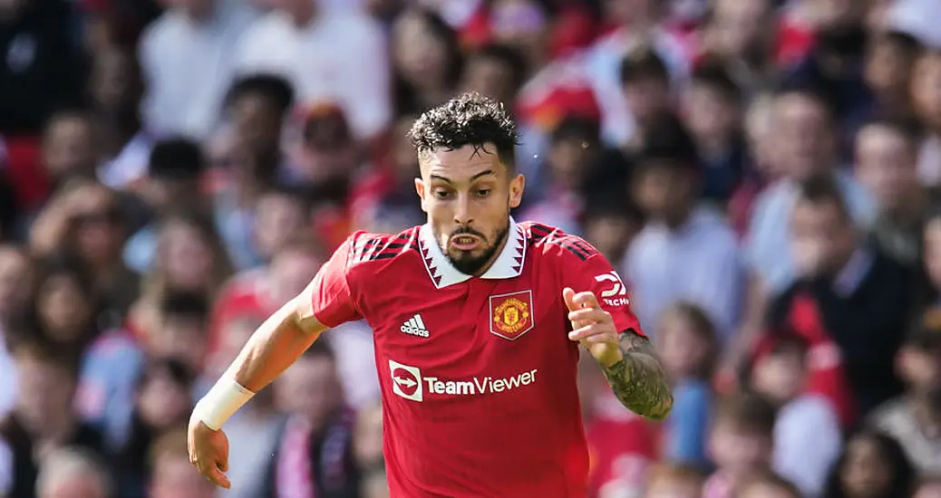 Manchester United Loan Alex Telles To Sevilla