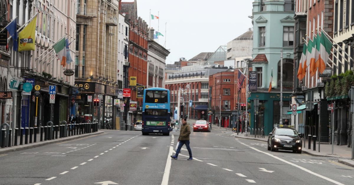 Улица Dame в Дъблин е затворена за движение след пътен сблъсък