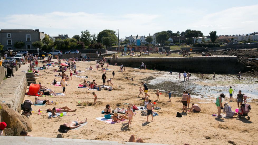 Met Éireann Issues Status Yellow High Temperature Warning