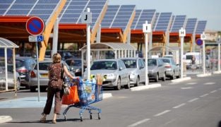 European Supermarkets Turn Off Lights And Cut Opening Hours To Save Energy