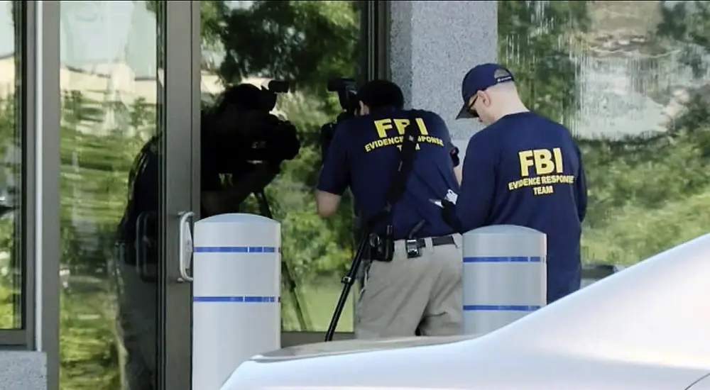 Suspect Who Tried To Breach Fbi Office Dies In Stand-Off