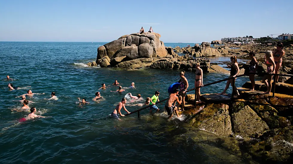 Heatwave Officially Declared As Temperatures Hit 25 Degrees For Fifth Day In A Row