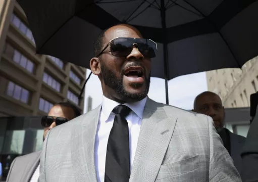 R Kelly Jury Selection Begins Over Trial-Fixing Allegations
