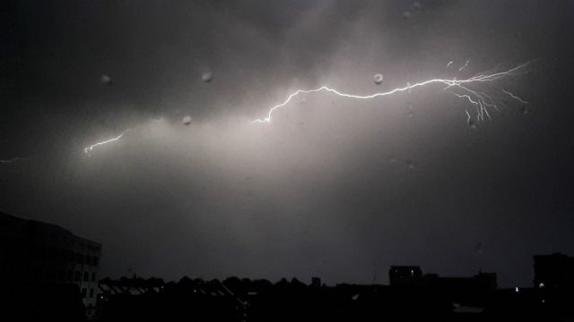 Thunderstorm Warning In Place For 17 Counties