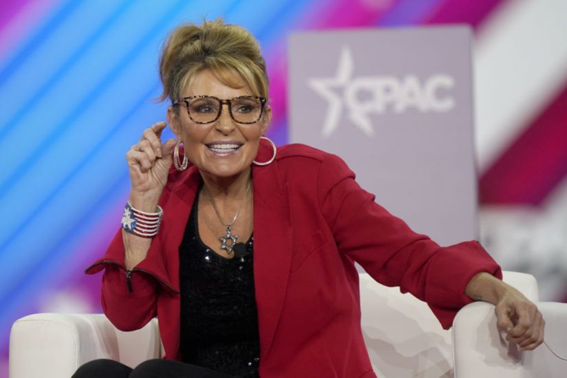 Sarah Palin Reaches Alaskan Election’s Final Round In Comeback Bid