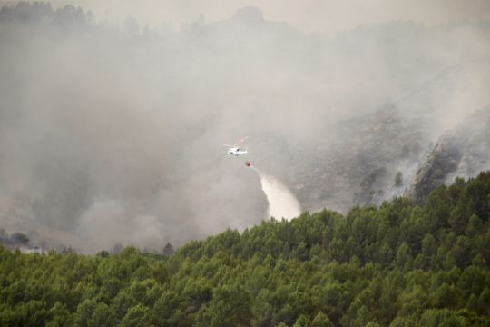 Ten Injured While Leaving Stopped Train Near Wildfire In Spain