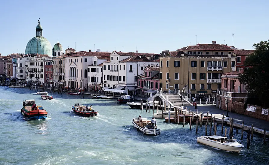 Venice Mayor Outraged At Surfers Motoring Down Grand Canal