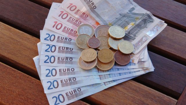 Four Tds And Senators Received €3,000 In Donations Last Year