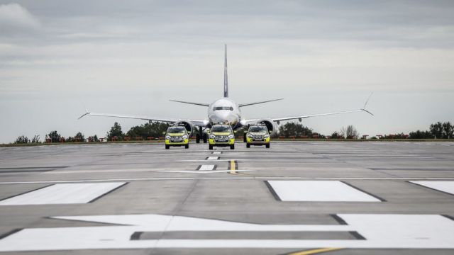 First Flight Departs From Dublin Airport's New €320M Runway
