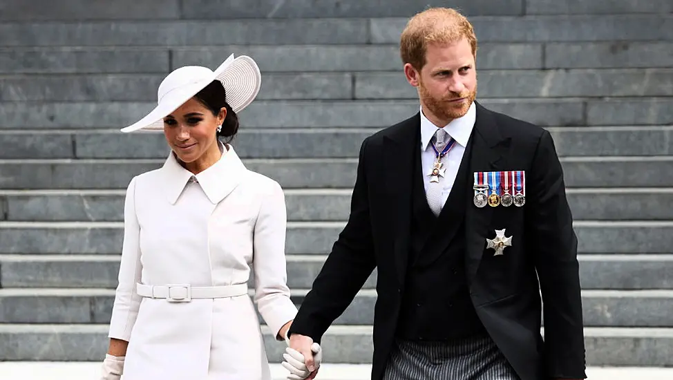 Harry And Meghan Adopt Beagle Called Mamma Mia