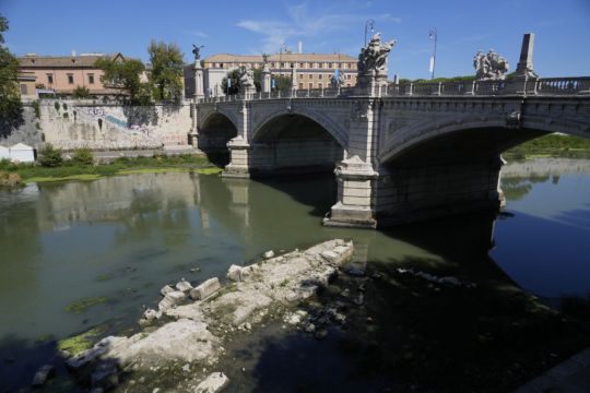 Italy’s Drought Exposes Ancient Imperial Bridge Over Tiber River