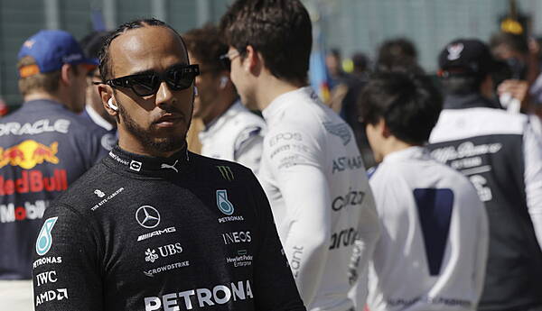 Laois Nationalist — Lewis Hamilton refuses to talk to Fernando Alonso after 'idiot' jibe in Belgium - Vimarsana News