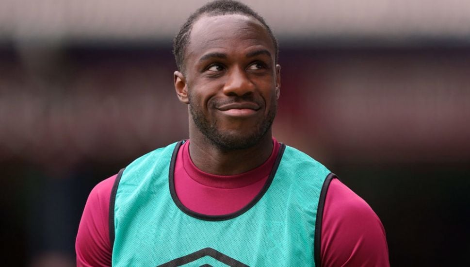 David Moyes Thinks His New Arrival Can Ease The Pressure On Michail Antonio